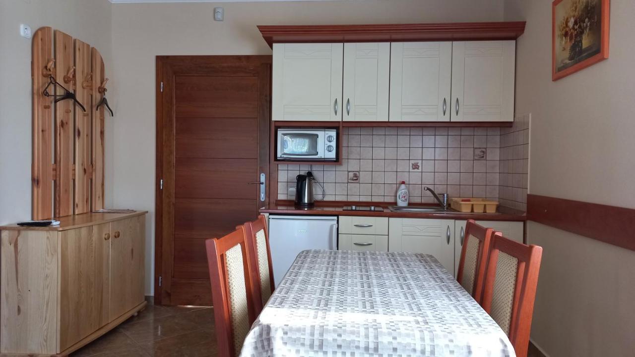 Nefelejcs Fagyizo Es Apartmanhaz Kistolmacs Экстерьер фото