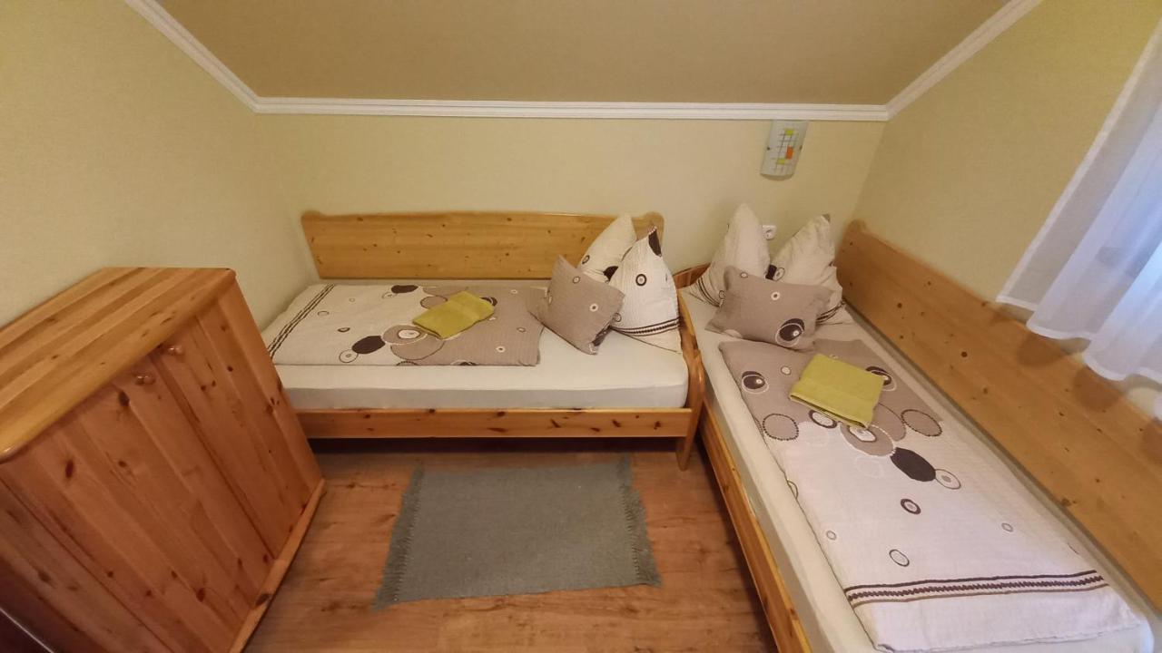 Nefelejcs Fagyizo Es Apartmanhaz Kistolmacs Экстерьер фото